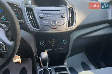 Позашляховик / Кросовер Ford Escape 2017 в Трускавці