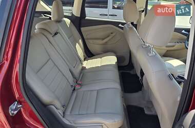 Внедорожник / Кроссовер Ford Escape 2015 в 
