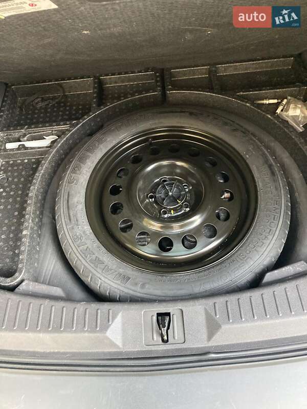 Внедорожник / Кроссовер Ford Escape 2012 в Полтаве