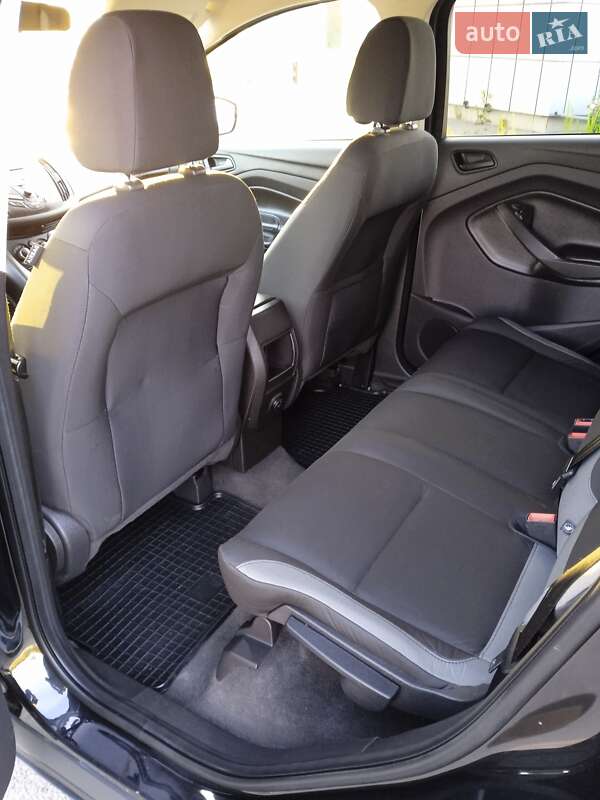 Внедорожник / Кроссовер Ford Escape 2012 в Мене