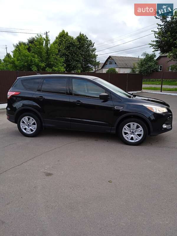 Внедорожник / Кроссовер Ford Escape 2012 в Мене
