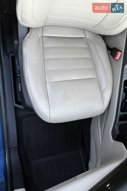 Внедорожник / Кроссовер Ford Escape 2018 в Днепре