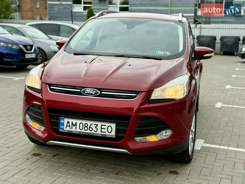 Внедорожник / Кроссовер Ford Escape 2014 в 