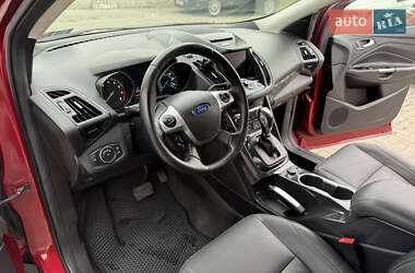 Внедорожник / Кроссовер Ford Escape 2014 в 