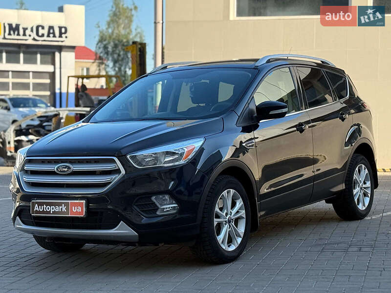Внедорожник / Кроссовер Ford Escape 2017 в 