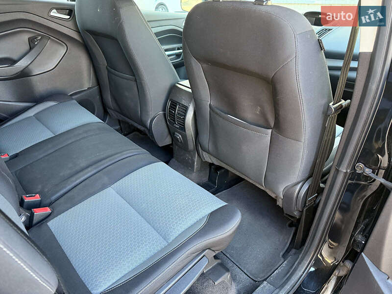 Позашляховик / Кросовер Ford Escape 2017 в Одесі