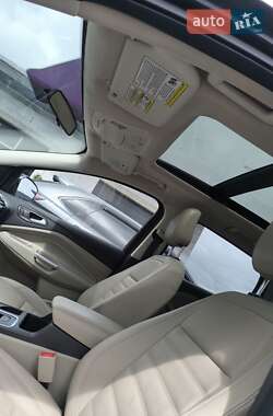Внедорожник / Кроссовер Ford Escape 2018 в 