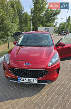 Позашляховик / Кросовер Ford Escape 2020 в 