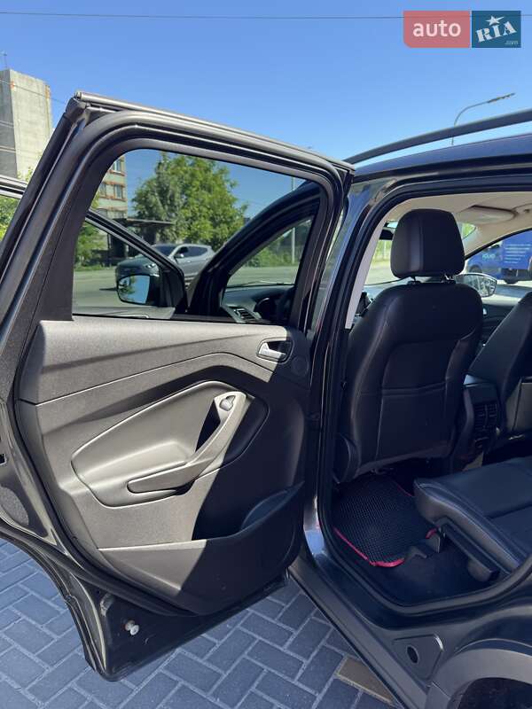 Внедорожник / Кроссовер Ford Escape 2015 в Ровно