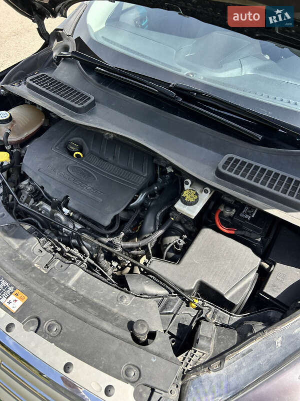 Позашляховик / Кросовер Ford Escape 2016 в Сумах
