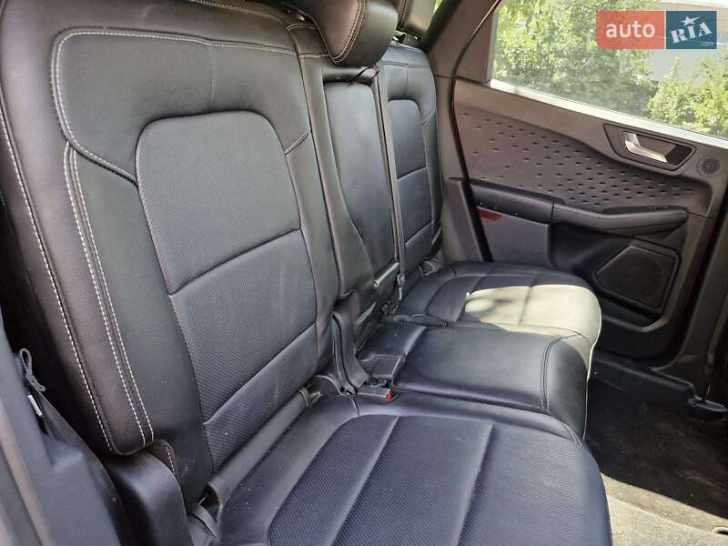 Внедорожник / Кроссовер Ford Escape 2020 в Умани