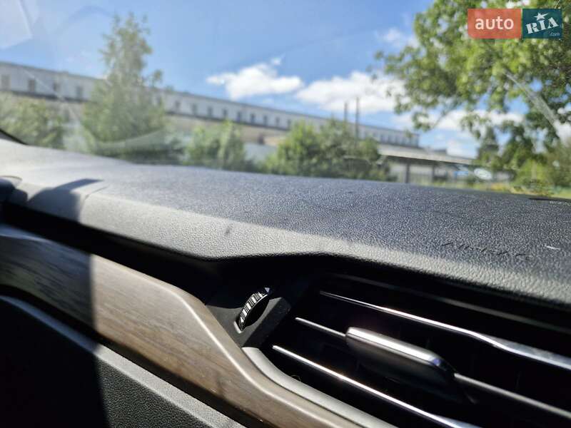 Внедорожник / Кроссовер Ford Escape 2020 в Умани