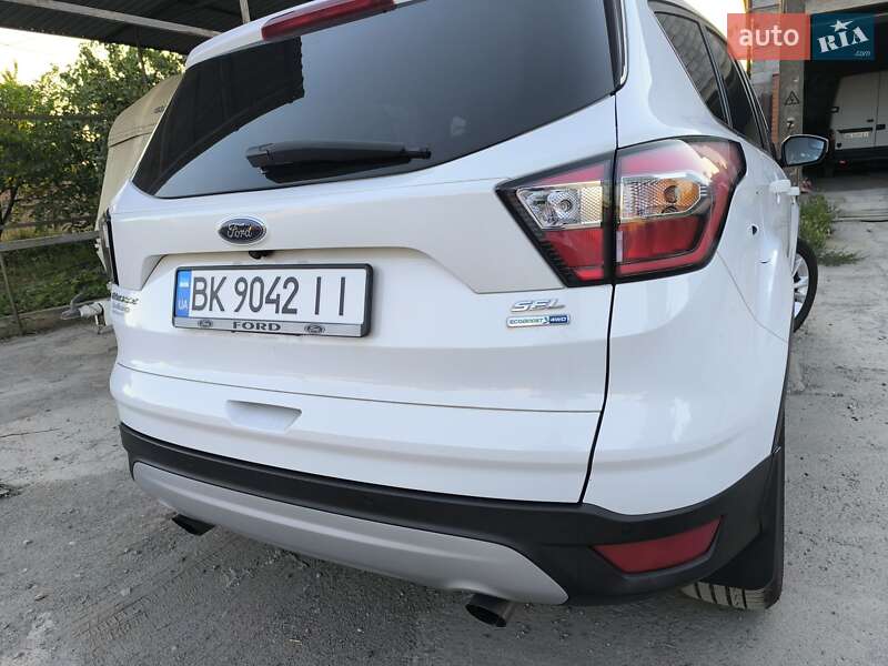 Позашляховик / Кросовер Ford Escape 2018 в Кривому Розі