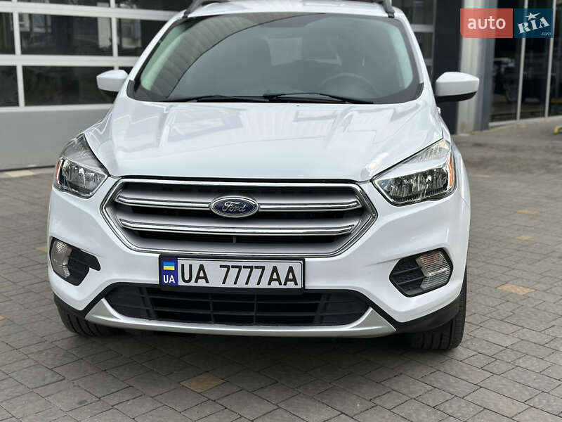 Внедорожник / Кроссовер Ford Escape 2018 в Дрогобыче