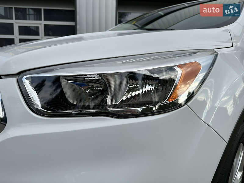 Внедорожник / Кроссовер Ford Escape 2018 в Дрогобыче