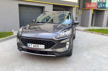 Внедорожник / Кроссовер Ford Escape 2020 в 