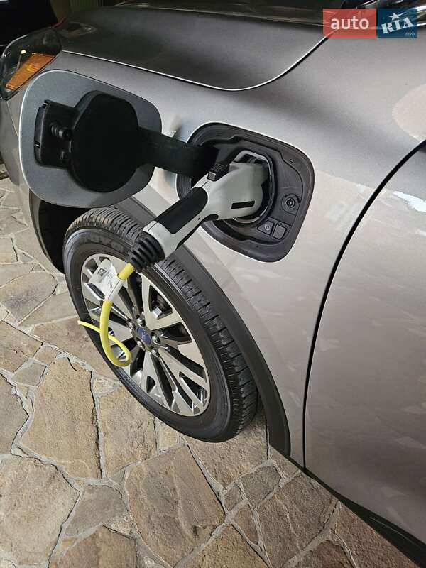 Внедорожник / Кроссовер Ford Escape 2021 в Киеве фото 42 Внедорожник / Кроссовер Ford Escape 2021 в Киеве