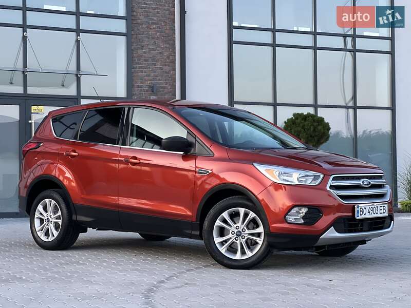 Внедорожник / Кроссовер Ford Escape 2018 в Тернополе