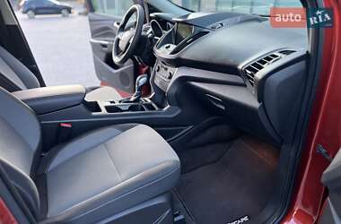 Внедорожник / Кроссовер Ford Escape 2018 в 