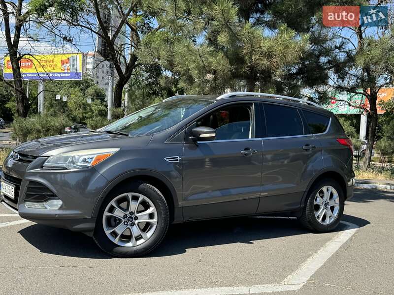 Внедорожник / Кроссовер Ford Escape 2015 в Одессе