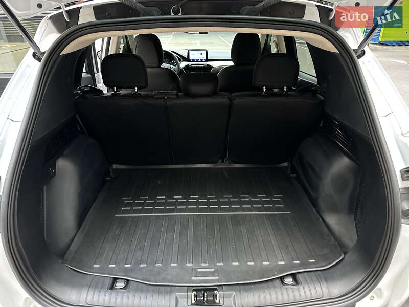 Позашляховик / Кросовер Ford Escape 2020 в Києві
