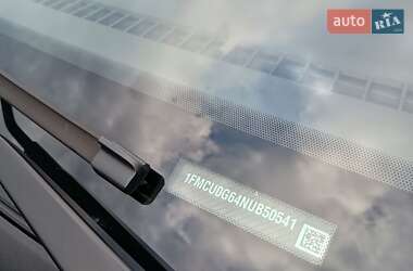 Внедорожник / Кроссовер Ford Escape 2022 в 