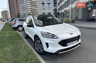 Позашляховик / Кросовер Ford Escape 2020 в Києві