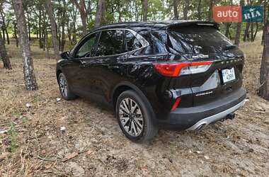 Внедорожник / Кроссовер Ford Escape 2022 в 
