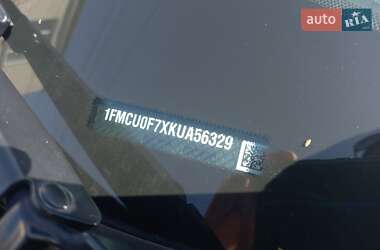 Внедорожник / Кроссовер Ford Escape 2018 в 