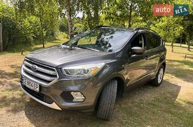 Позашляховик / Кросовер Ford Escape 2017 в 