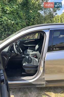 Внедорожник / Кроссовер Ford Escape 2021 в 