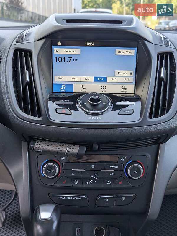 Внедорожник / Кроссовер Ford Escape 2017 в Львове