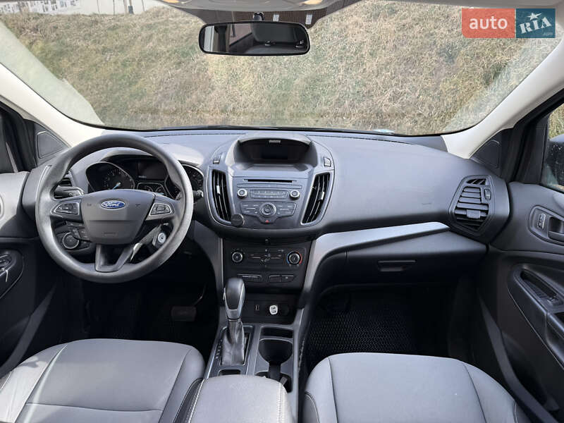 Внедорожник / Кроссовер Ford Escape 2017 в Львове