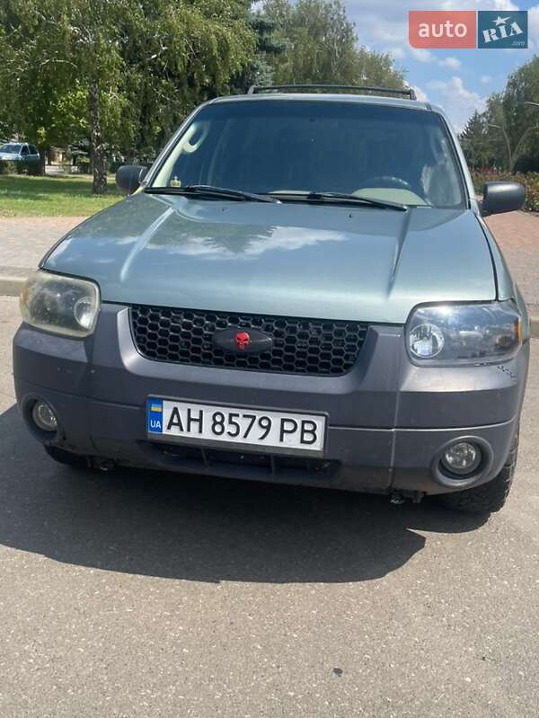 Внедорожник / Кроссовер Ford Escape 2006 в 