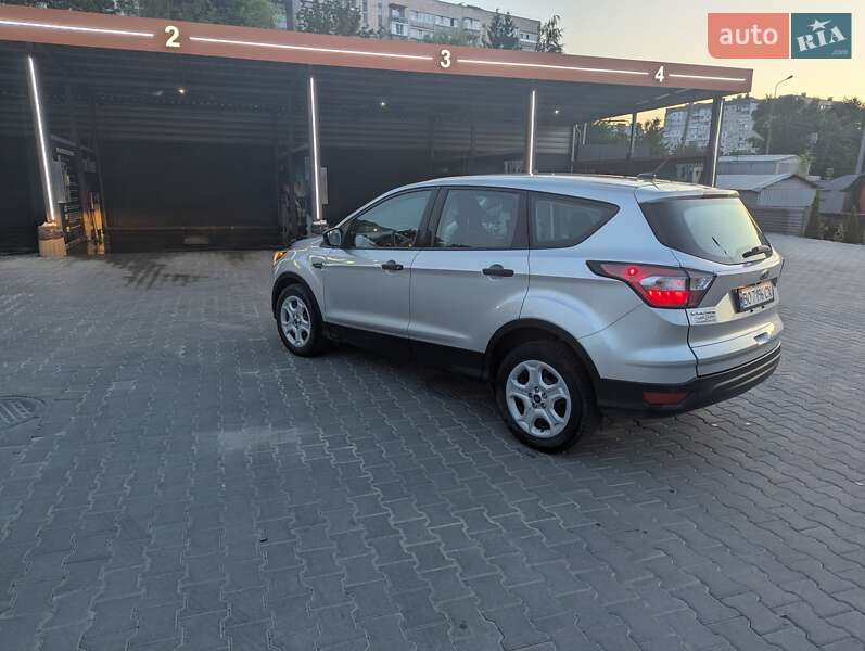 Внедорожник / Кроссовер Ford Escape 2017 в Тернополе фото 4 Внедорожник / Кроссовер Ford Escape 2017 в Тернополе