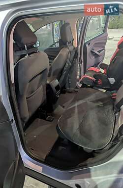 Внедорожник / Кроссовер Ford Escape 2017 в 