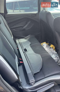 Внедорожник / Кроссовер Ford Escape 2014 в 