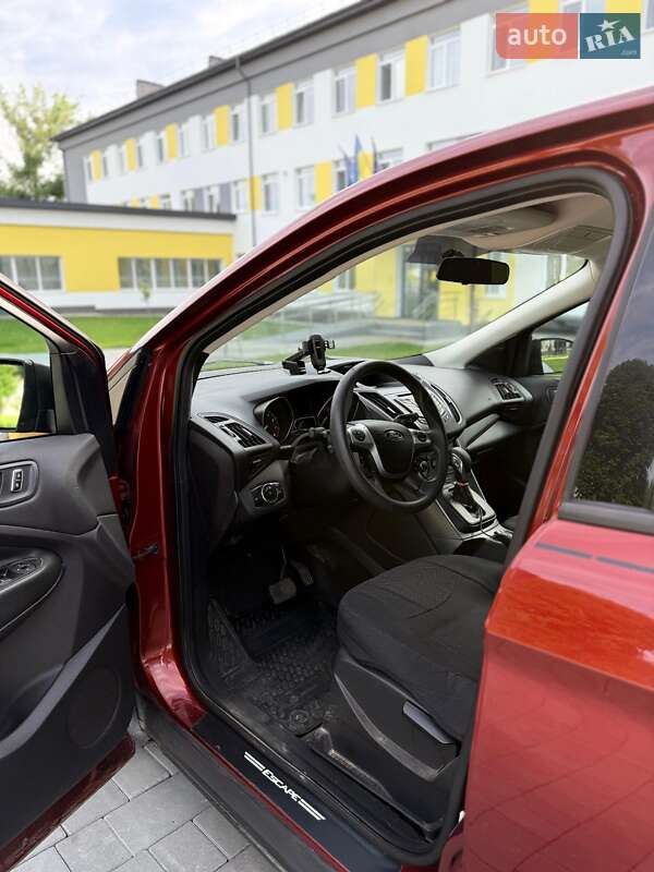 Внедорожник / Кроссовер Ford Escape 2014 в Чорткове