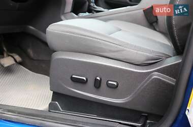 Внедорожник / Кроссовер Ford Escape 2019 в 