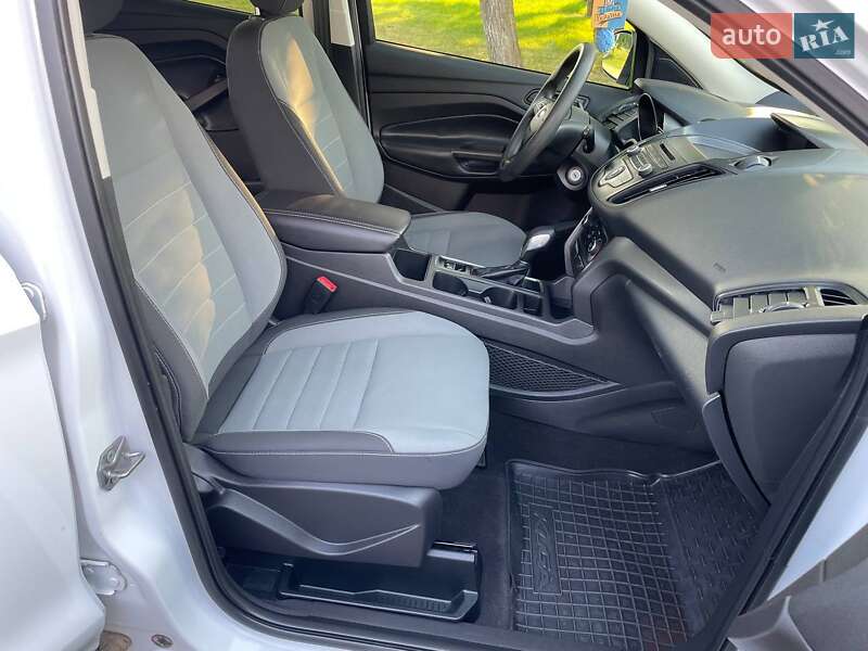 Позашляховик / Кросовер Ford Escape 2018 в Києві