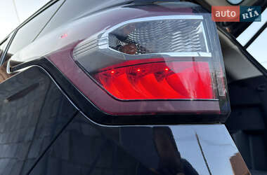 Позашляховик / Кросовер Ford Escape 2016 в 