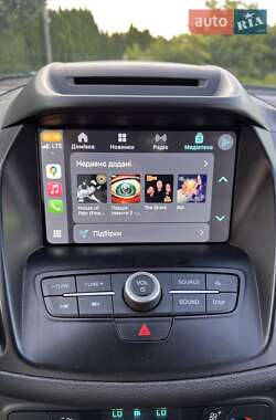 Внедорожник / Кроссовер Ford Escape 2018 в 