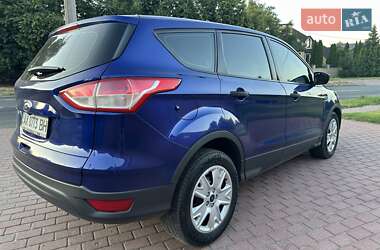 Внедорожник / Кроссовер Ford Escape 2015 в 