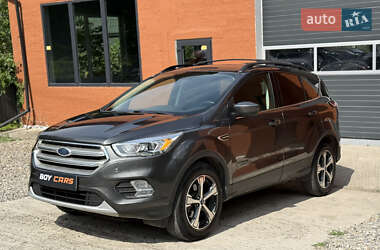 Внедорожник / Кроссовер Ford Escape 2018 в 