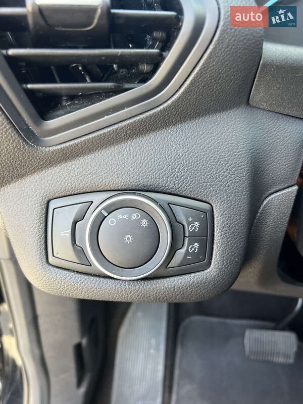 Внедорожник / Кроссовер Ford Escape 2017 в Белой Церкви