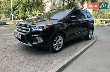 Внедорожник / Кроссовер Ford Escape 2016 в Днепре