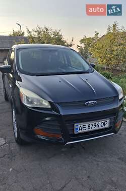 Внедорожник / Кроссовер Ford Escape 2015 в 