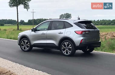 Внедорожник / Кроссовер Ford Escape 2021 в 