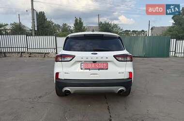 Внедорожник / Кроссовер Ford Escape 2022 в 
