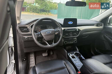 Внедорожник / Кроссовер Ford Escape 2022 в 